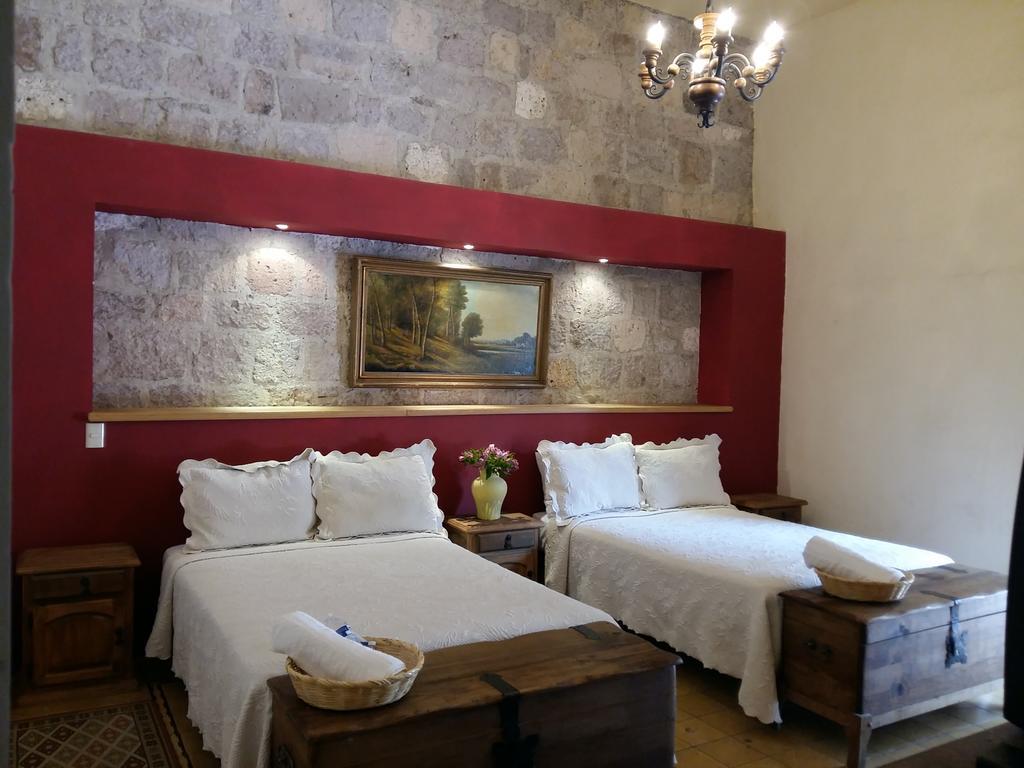 Casa Limonchelo Hotel B&B Морелия Екстериор снимка