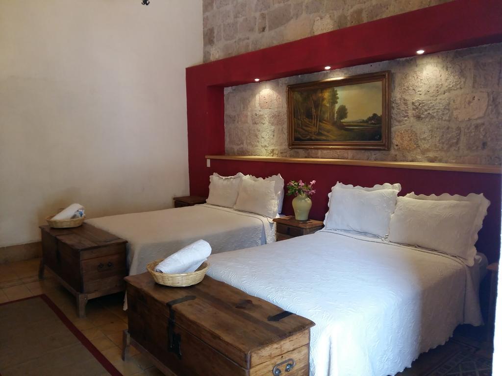 Casa Limonchelo Hotel B&B Морелия Екстериор снимка