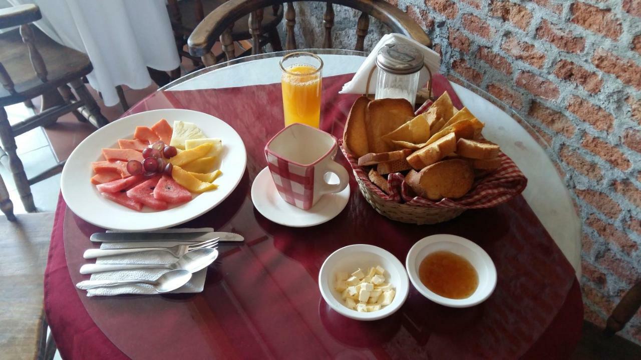 Casa Limonchelo Hotel B&B Морелия Екстериор снимка